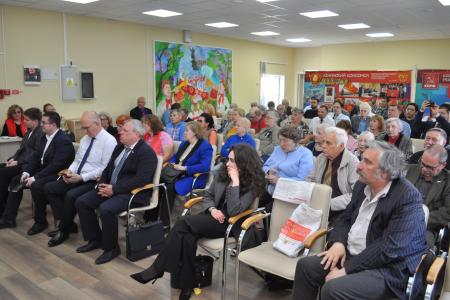 Санкт-Петербург. Депутаты-коммунисты отчитались перед избирателями о работе