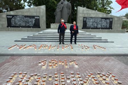 Коммунисты Республики Марий Эл зажгли Свечи Памяти в память о героях Великой Отечественной войны