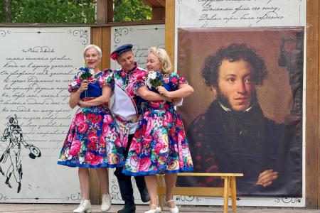 Нижегородские коммунисты встретили День русского языка праздничным концертом в парке имени Пушкина