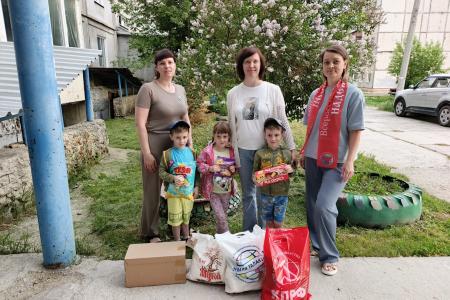 Свердловская область. Гуманитарная акция «Дорогою добра» дошла до тридцати семей Среднего Урала