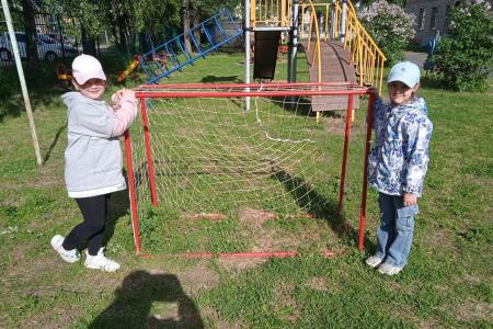 В Нижегородской области за пять месяцев создали 12 детских площадок благодаря работе депутатов КПРФ
