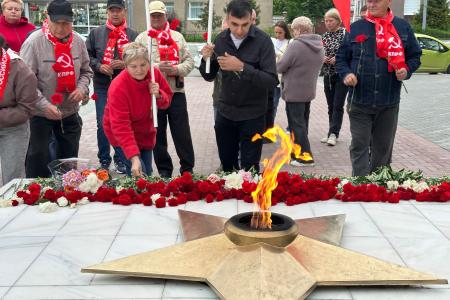 Коммунисты Республики Марий Эл зажгли Свечи Памяти в память о героях Великой Отечественной войны