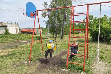 В Нижегородской области за пять месяцев создали 12 детских площадок благодаря работе депутатов КПРФ