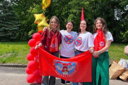 КПРФ поздравила юных калининградцев с Днем защиты детей