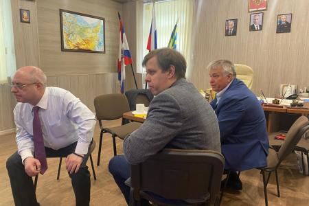 Воронежская область. Гуманитарный груз военнослужащим ПВО   доставили депутаты от КПРФ