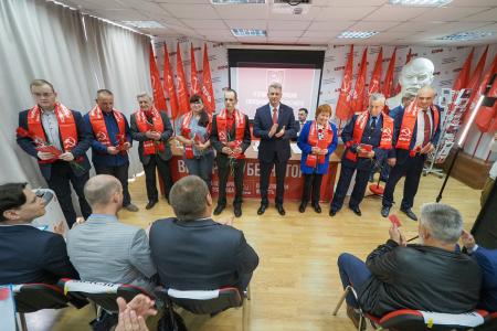 Свердловское областное отделение КПРФ единогласно выдвинуло Александра Ивачева кандидатом на пост Губернатора Свердловской области