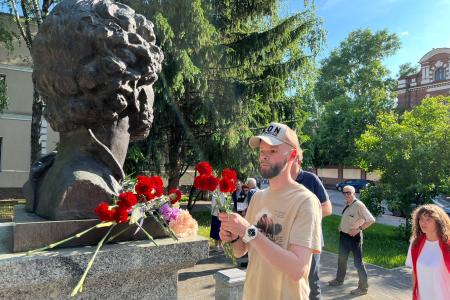 В Томской области коммунисты и комсомольцы отметили День рождения Пушкина