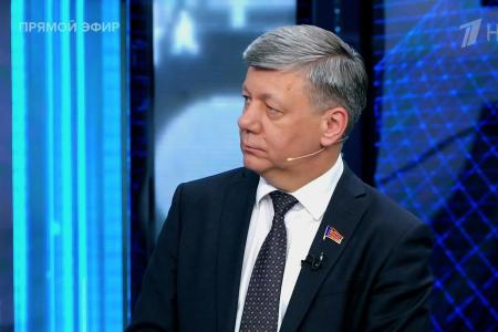 Дмитрий Новиков на Первом канале высказался за то, чтобы политика России ориентировалась на народы, а не на правящие круги