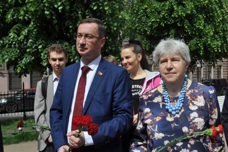 Коммунисты Санкт-Петербурга отметили Пушкинский день