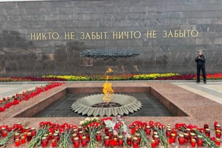 Ульяновские коммунисты приняли участие во Всероссийской акции «Свеча памяти» и возложении цветов к Вечному огню