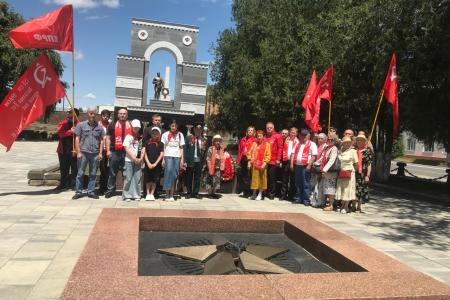 В День памяти и скорби коммунисты Карачаево-Черкесии выразили протест агрессии США