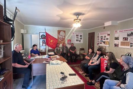 Коммунисты Карачаево-Черкесии одобряют Политический отчет ЦК КПРФ XIX съезду партии, пополняя свои ряды участниками СВО