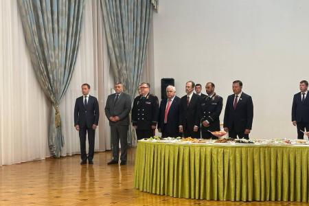 К.К. Тайсаев посетил Посольство КНДР в России по случаю годовщины заключения Договора о всеобъемлющем стратегическом партнерстве