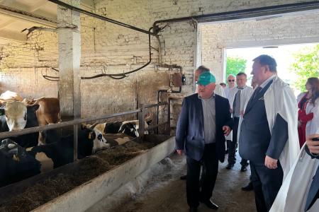 В.И. Кашин посетил сельхозпредприятия Орловской области