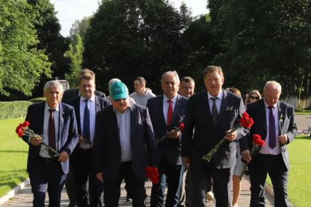 В.И. Кашин посетил сельхозпредприятия Орловской области
