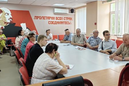 В Ивановском обкоме КПРФ состоялось занятие по политпросвещению, посвящённое 120-летию создания Первого в России иваново-вознесенского общегородского Совета рабочих депутатов