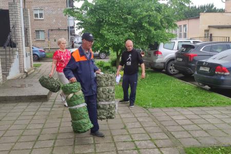 Гуманитарный конвой от новгородских коммунистов уходит в зону СВО