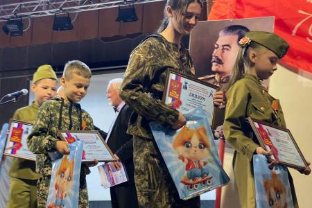 В Республике Крым прошел фестиваль патриотической авторской песни и поэзии «Под флагом России»