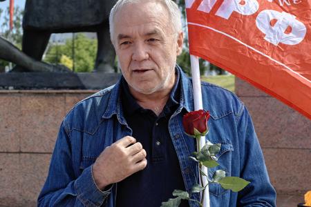 В День памяти и скорби коммунисты и комсомольцы города Иваново почтили память героев
