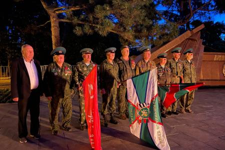 Коммунисты Крыма почтили память погибших во время Великой Отечественной войны
