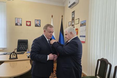 Делегация КПРФ во главе с К.К. Тайсаевым находится с рабочим визитом в ДНР