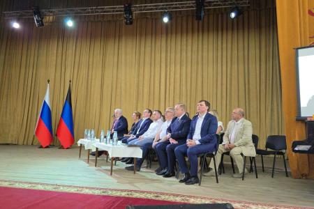 Делегация КПРФ во главе с К.К. Тайсаевым находится с рабочим визитом в ДНР