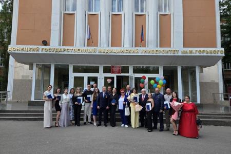 Делегация КПРФ во главе с К.К. Тайсаевым находится с рабочим визитом в ДНР