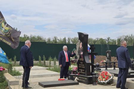Делегация КПРФ во главе с К.К. Тайсаевым находится с рабочим визитом в ДНР