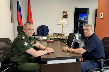 Заместитель Председателя Московской областной Думы, секретарь МК КПРФ Константин Черемисов встретился с начальником Военно-инженерной академии для формирования патриотического духа молодежи