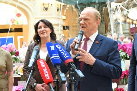 Г.А. Зюганов выступил на открытии Первой Всероссийской выставки «Пионы России»