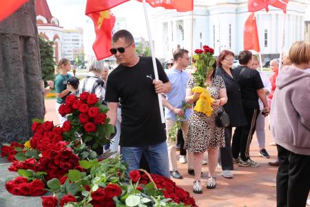 Коммунисты Мордовии почтили память победителей Великой Отечественной