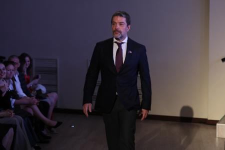 Александр Ющенко поздравил выпускников школ Реутова