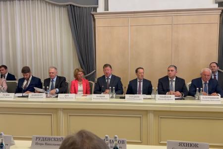 В.И. Кашин провёл расширенное заседание Комитета Госдумы по аграрным вопросам, посвящённое национальному докладу о фитосанитарном состоянии России в 2024 году