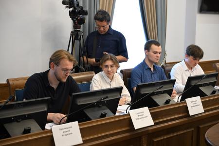 Ростовская область. Депутаты-коммунисты обсудили вопросы, посвящённые социально-экономической поддержке молодёжи