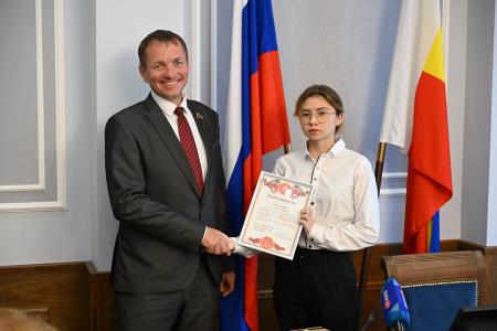 Ростовская область. Депутаты-коммунисты обсудили вопросы, посвящённые социально-экономической поддержке молодёжи