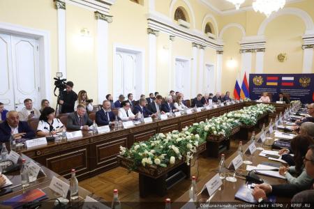 Репортаж о рабочей поездке К.К. Тайсаева в Республику Армения