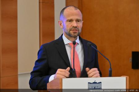Г.А. Зюганов: «Без мощной энергетики не в состоянии развиваться другие отрасли экономики»