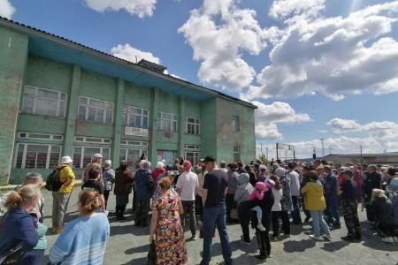 Алтайский край. Мария Прусакова приняла участие в массовом митинге против закрытия амбулатории на станции Тягун
