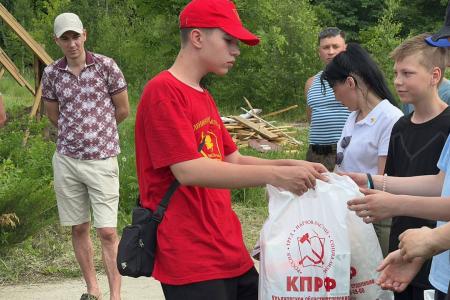 Ульяновская область. КПРФ ко Дню защиты детей провела патриотическое мероприятие в рамках проекта «Школа защитников Родины»