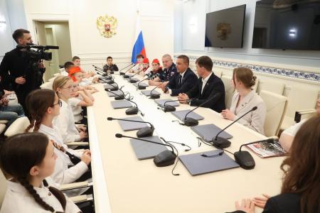 Москва. КПРФ провела урок мужества для школьников в Совете Федерации
