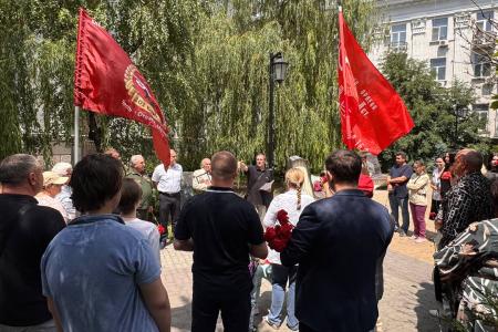 Лидер ростовских коммунистов Евгений Бессонов: «Нет фашизму и его побуждающей силе - международному империализму!»