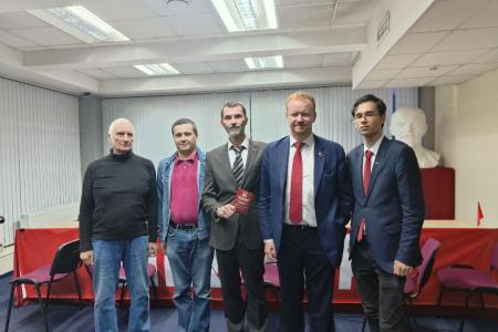 Москва. Завершилось обучение пятого потока слушателей городской школы молодого коммуниста
