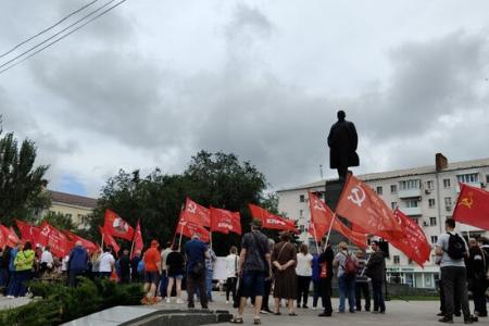 «НЕТ – тарифному грабежу!». Митинг в Ростове-на-Дону