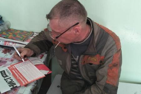 В Саратовской области с каждым голосующим проводится агитационно-разъяснительная беседа о важности проведения Народного референдума КПРФ