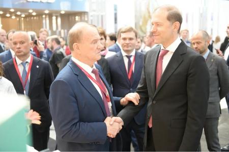 Г.А. Зюганов: Европейские лидеры истерично пугают мир Россией, а никто не пугается