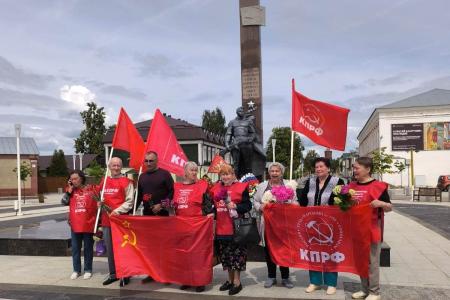 Подмосковные коммунисты: Если мы войну забудем, вновь придет война!