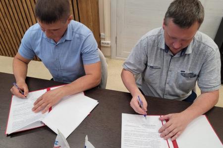 Подписано соглашение о взаимодействии между Смоленским областным отделением КПРФ и ассоциацией ветеранов боевых действий СВО Смоленской области