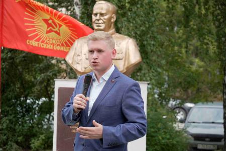 Свердловская область. В Белоярском при участии КПРФ открыли бюст маршалу Победы Г.К. Жукову