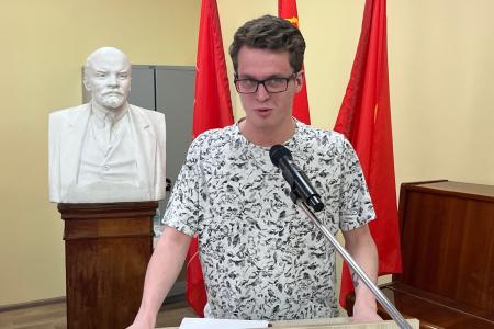 Комсомол Ленинграда: Решения XIX съезда КПРФ — в жизнь!