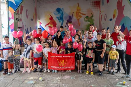 Коммунисты Подмосковья и Курской области передали гуманитарную помощь бойцам и детям в зоне приграничья